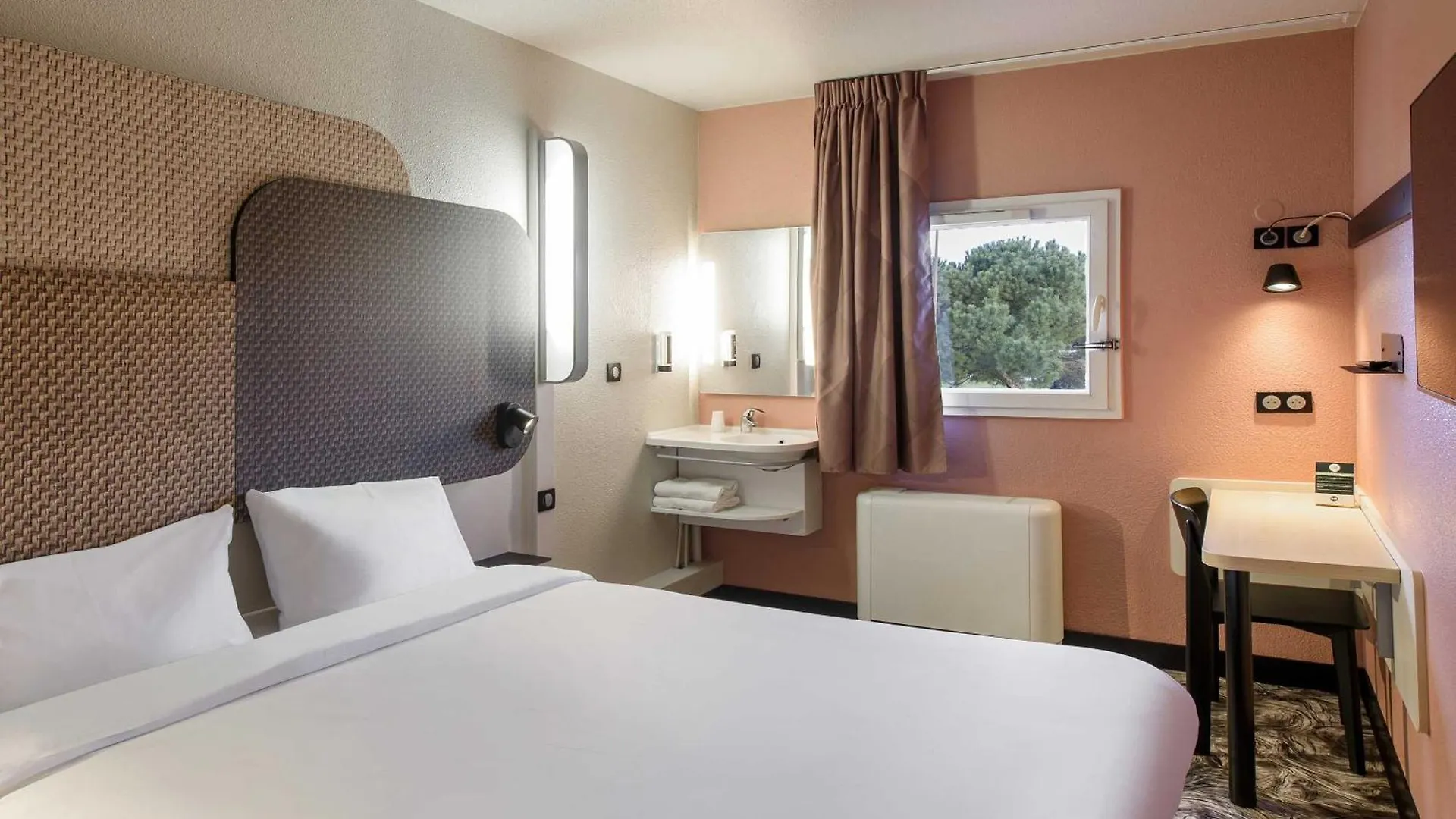 B&B Hôtel Toulouse Cité de l'Espace Hurel