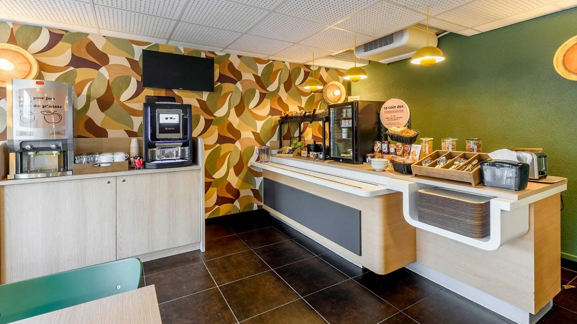 B&B Hôtel Toulouse Cité de l'Espace Hurel 2*,